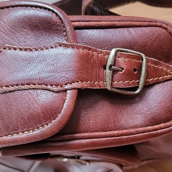 Red Brown Handmade Genunine Goat Leather Satchel Backpack - Picture 6 of 8